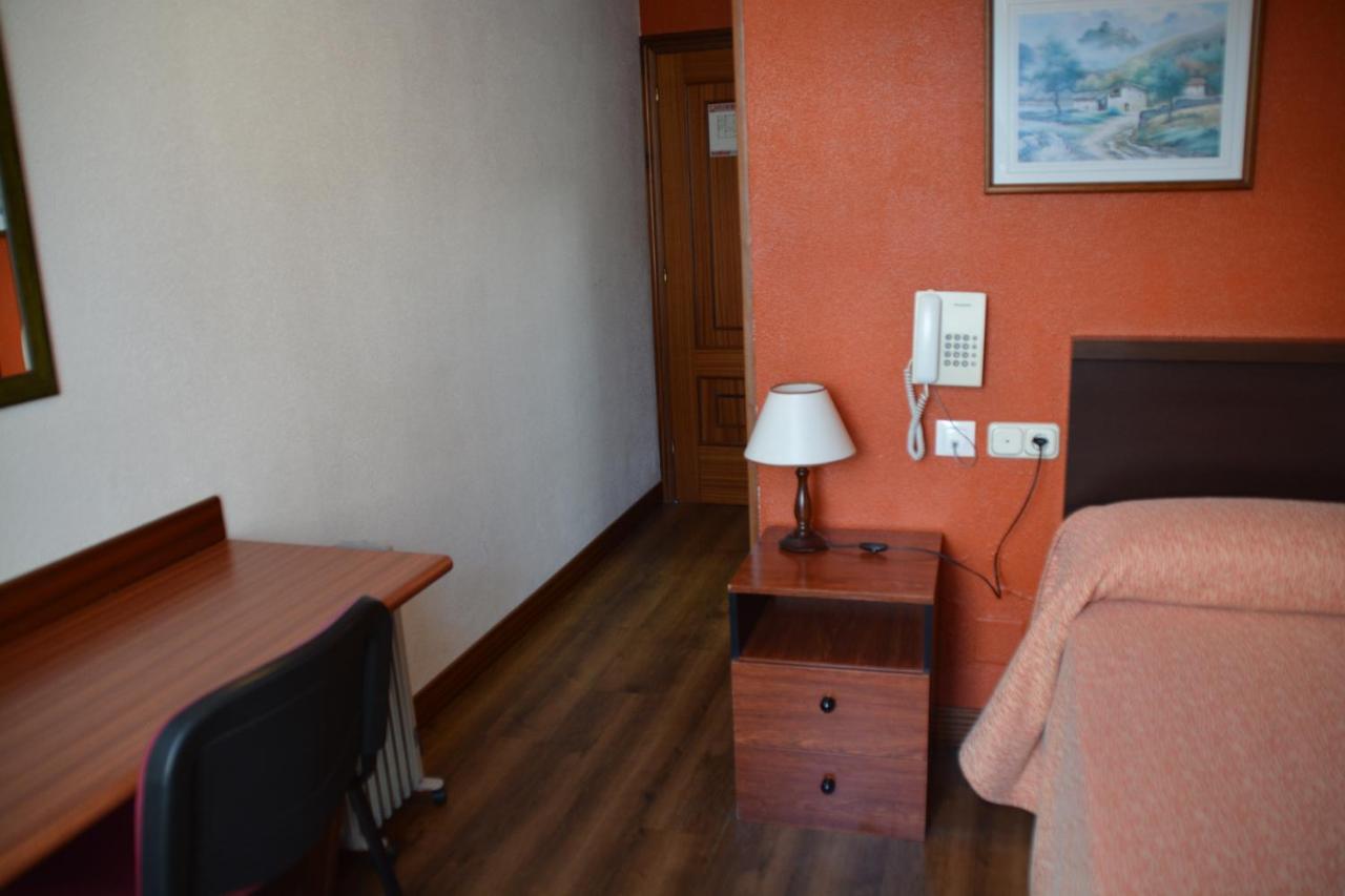 Loop Inn Hotel サンティアゴ・デ・コンポステーラ エクステリア 写真