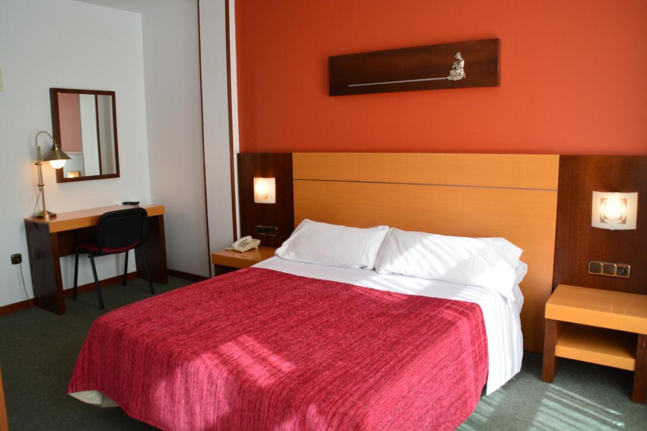 Loop Inn Hotel サンティアゴ・デ・コンポステーラ エクステリア 写真